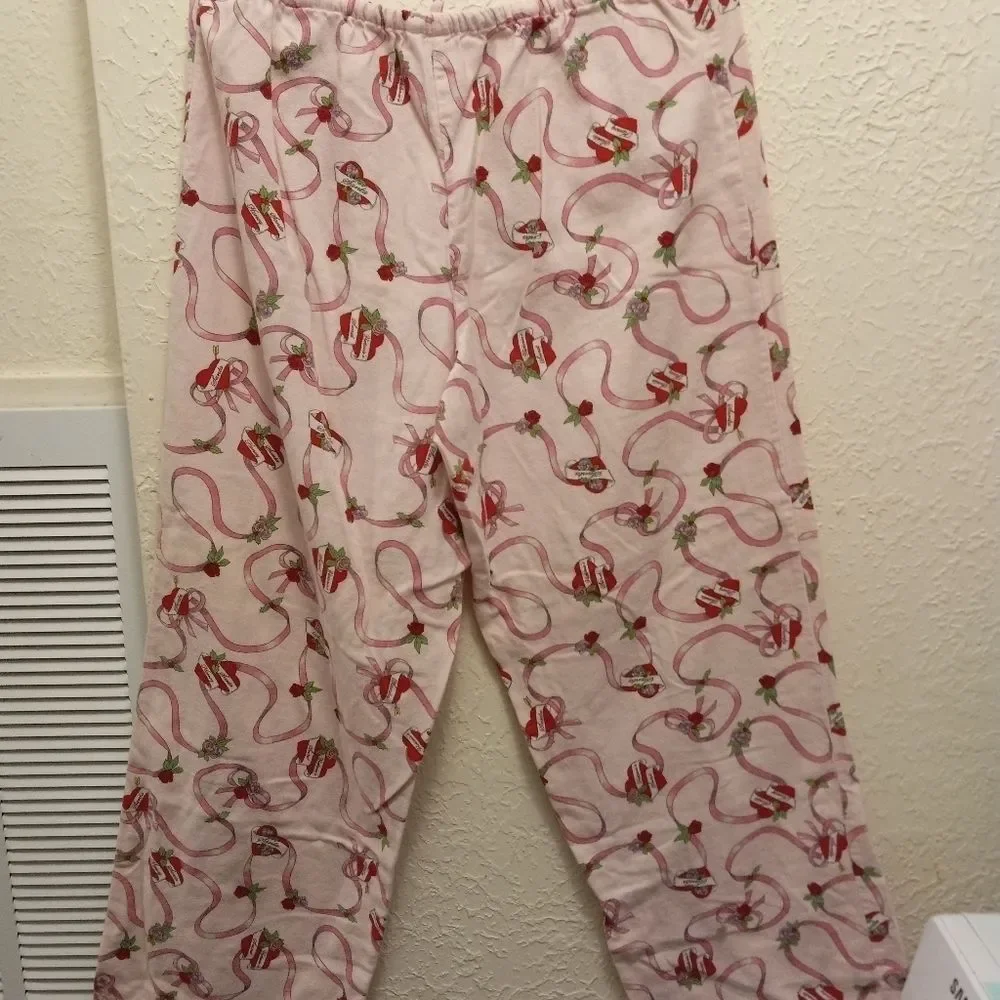 Victoria Secret Lounge/Pajama Set - Picture 11 of 13